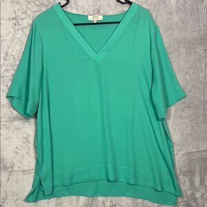 Papaya Weekend Green Lightweight Vneck Short Sleeved Blouse Top Size 18